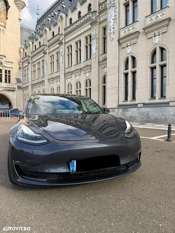 Culoaregri Utilizat 2019 Tesla Model 3 Berlinǎ | 20.000 EUR (Preț bun) - Imagine 1/4