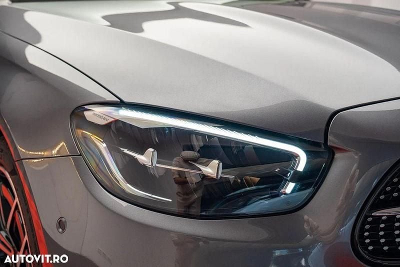 Second-hand Mercedes E300 211 CP (155 kW) 2021 Culoaregri Berlinǎ