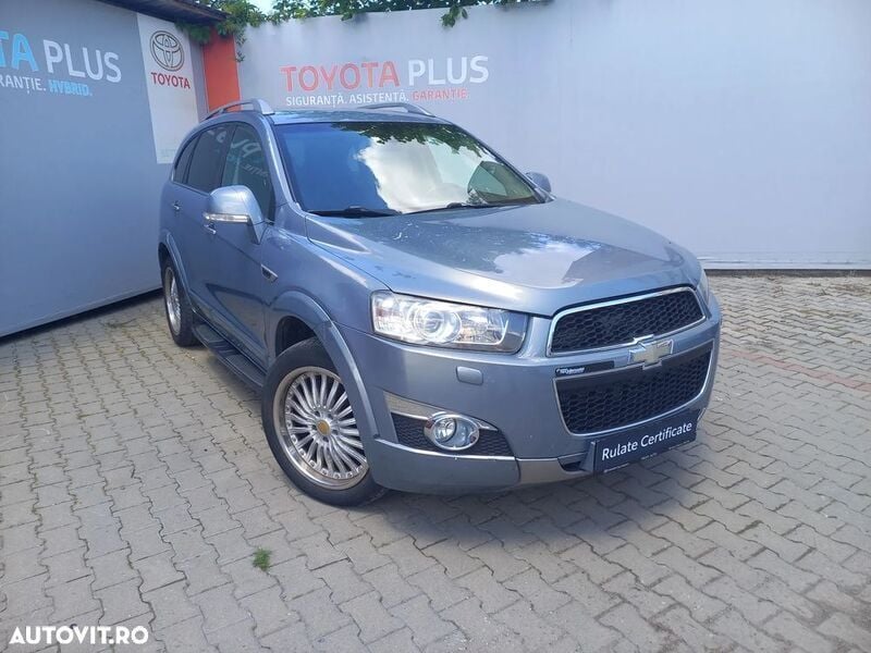 Second-hand Chevrolet Captiva LT 184 CP (135 kW) 2011 Argint SUV