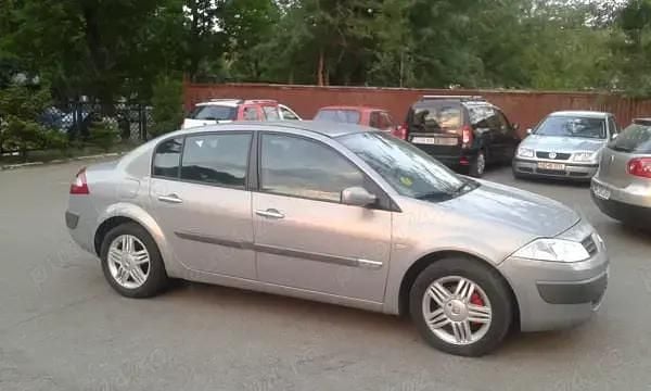 Utilizat 2005 Renault Mégane II Berlinǎ | 1.600 EUR - Imagine 1/4