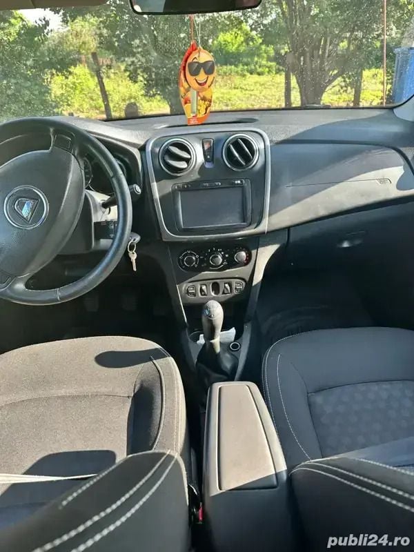Utilizat 2016 Dacia Logan Berlinǎ | 5.000 EUR (Preț OK) - Imagine 1/4