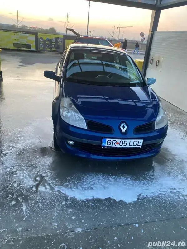 Albastru Utilizat 2008 Renault Clio III Hatchback | 1.900 EUR - Imagine 1/4