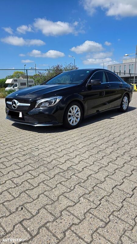Negru Utilizat 2017 Mercedes CLA220 Urban Berlinǎ | 16.200 EUR - Imagine 1/4