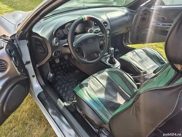 Second-hand Hyundai Tiburon 115 CP (84 kW) 2000 Coupe