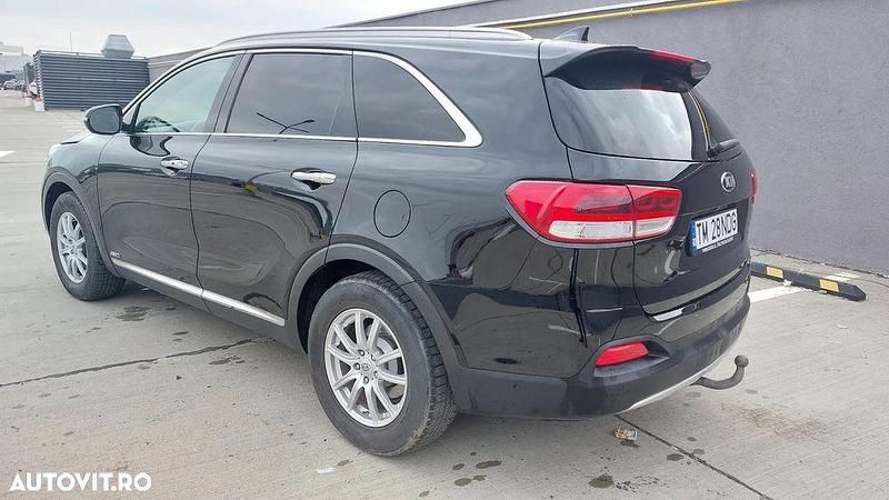 Second-hand Kia Sorento Platinum Edition 200 CP (147 kW) 2015 Culoarenegru SUV