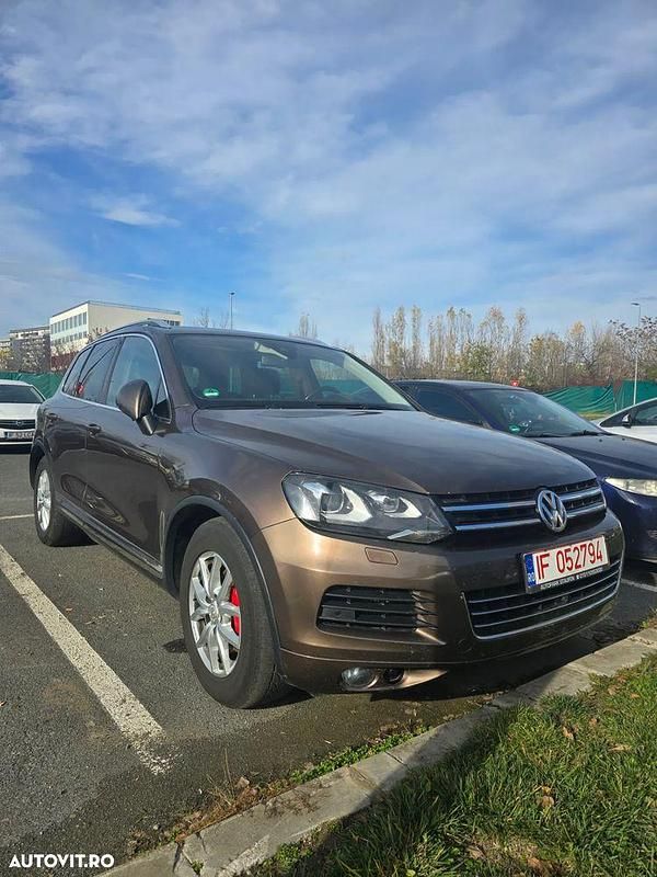 Culoaremaro Utilizat 2012 VW Touareg SUV | 12.950 EUR - Imagine 1/4