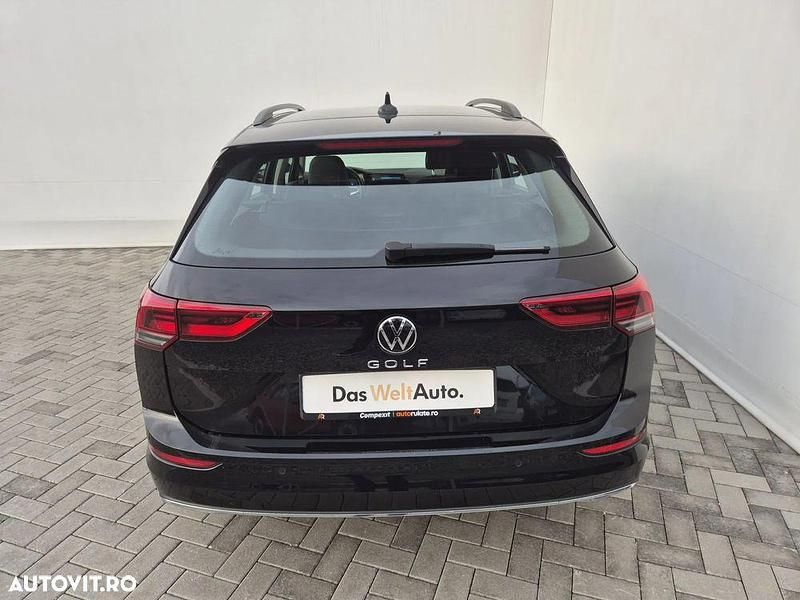 Second-hand VW Golf VIII Style 150 CP (110 kW) 2022 Negru  normal Break