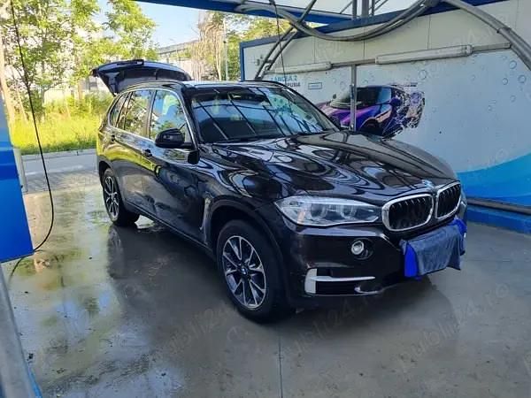 Second-hand BMW X5 231 CP (169 kW) 2016 Maro SUV