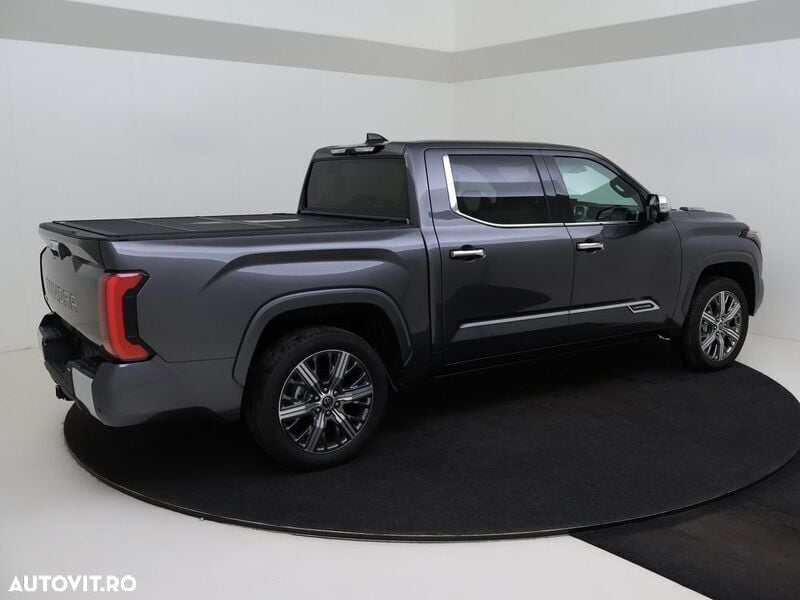 Second-hand Toyota Tundra 436 CP (320 kW) 2023 Albastru Pickup