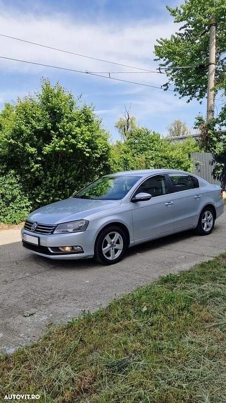 Culoaregri Utilizat 2012 VW Passat Comfortline Berlinǎ | 6.700 EUR (Preț OK) - Imagine 1/4