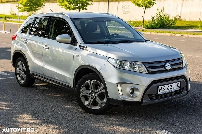 Argint Utilizat 2016 Suzuki Vitara SUV | 8.900 EUR (Preț bun) - Imagine 1/4
