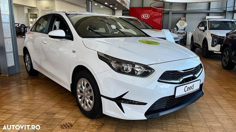 Culoarealb Utilizat 2024 Kia Ceed Best Hatchback | 20.814 EUR (Scump) - Imagine 1/4