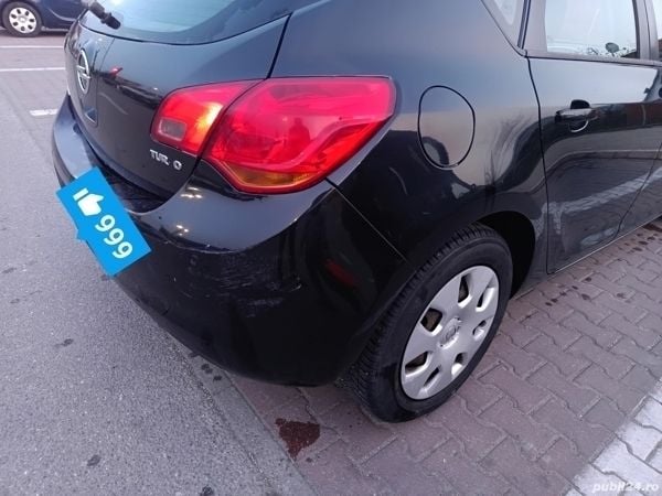 Second-hand Opel Astra Sport 140 CP (102 kW) 2010 Negru Hatchback