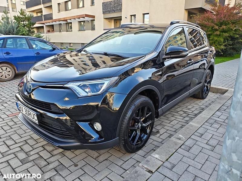 Culoarenegru Utilizat 2017 Toyota RAV4 Hybrid SUV | 18.000 EUR (Preț bun) - Imagine 1/4