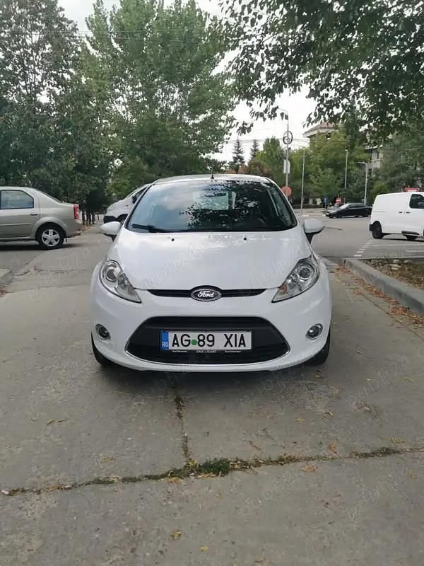 Utilizat 2011 Ford Fiesta Coupe | 2.950 EUR (Puțin scump) - Imagine 1/4