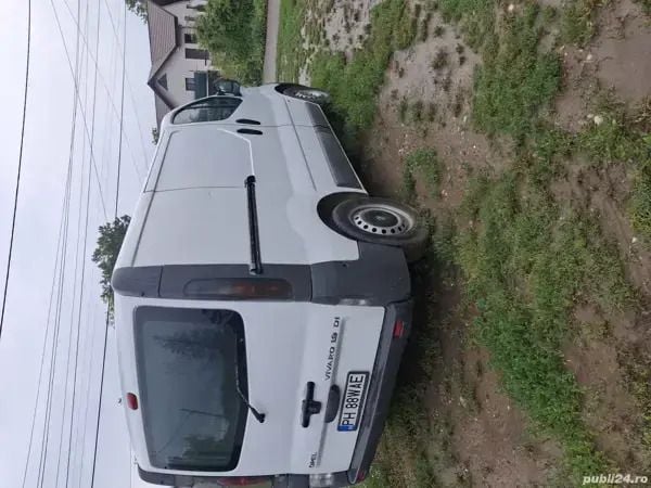 Utilizat 2003 Opel Vivaro Van | 2.700 EUR (Preț bun) - Imagine 1/4