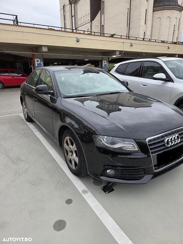 Culoarenegru Utilizat 2008 Audi A4 Berlinǎ | 4.800 EUR (Super Preț) - Imagine 1/4