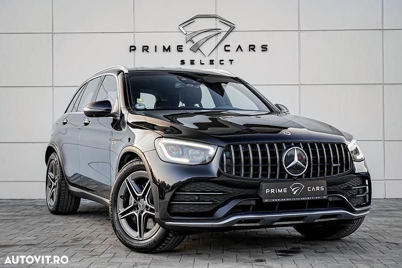 Culoarenegru Utilizat 2021 Mercedes GLC43 AMG AMG SUV | 39.954 EUR - Imagine 1/4