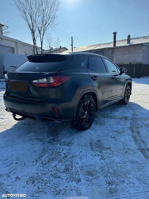 Second-hand Lexus RX450h Luxury Line 299 CP (219 kW) 2016 Culoarenegru SUV