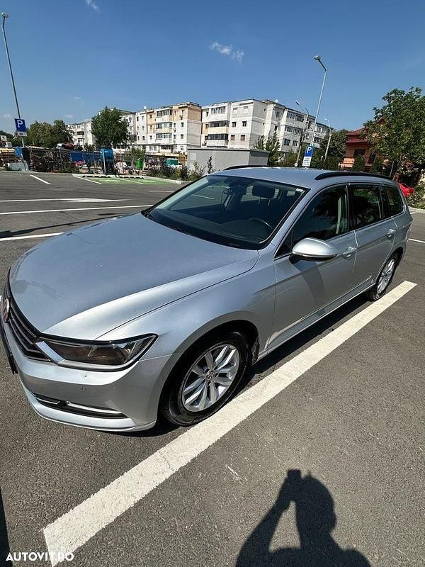 Gri Utilizat 2015 VW Passat Comfortline Break | 9.500 EUR (Super Preț) - Imagine 1/4