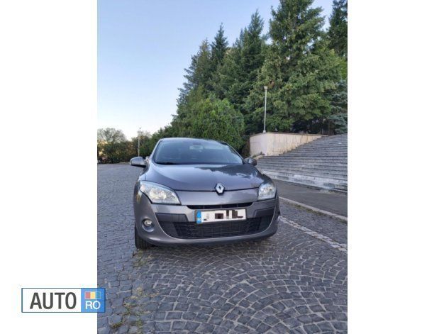 Second-hand Renault Mégane III 110 CP (80 kW) 2011 Gri Hatchback