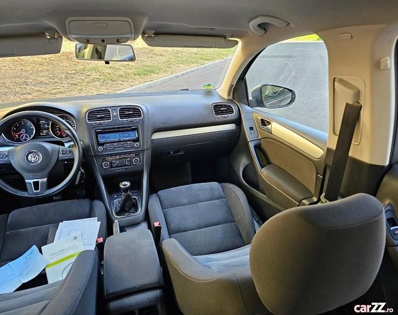 Second-hand VW Golf VI Highline 122 CP (89 kW) 2010 Culoareargint Hatchback