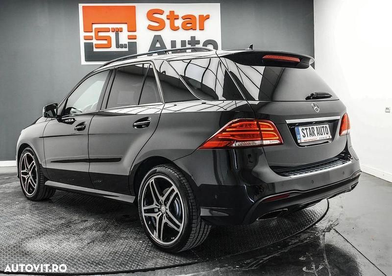 Second-hand Mercedes GLE500 333 CP (244 kW) 2016 Culoarenegru SUV
