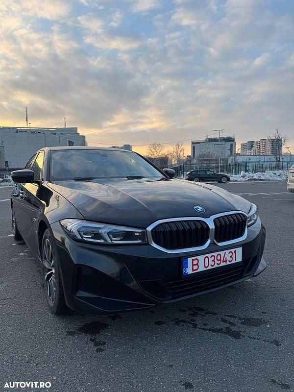 Second-hand BMW 320e Sport Line 204 CP (150 kW) 2023 Culoarenegru Berlinǎ