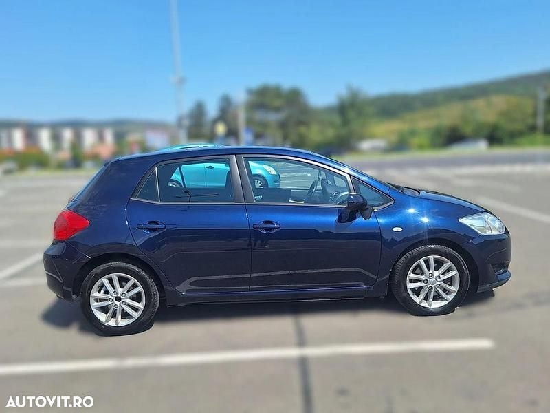 Culoarealbastru Utilizat 2008 Toyota Auris Hatchback | 2.800 EUR (Preț bun) - Imagine 1/4