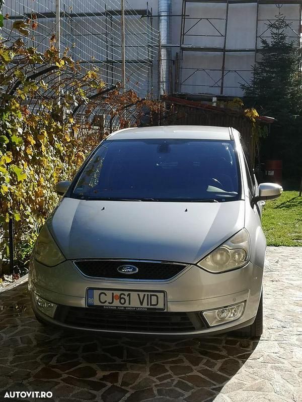 Second-hand Ford Galaxy Ghia 140 CP (102 kW) 2008 Culoareargint Monovolum