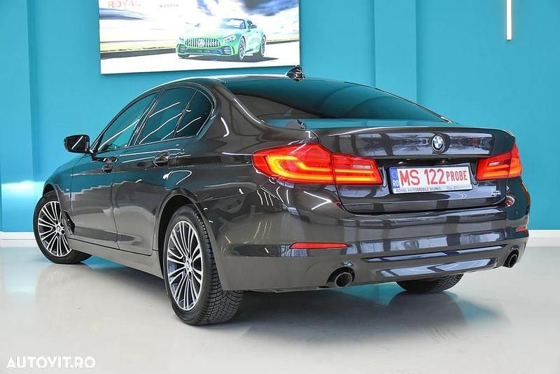 Second-hand BMW 520 Luxury Line 190 CP (139 kW) 2017 Culoaremaro Berlinǎ