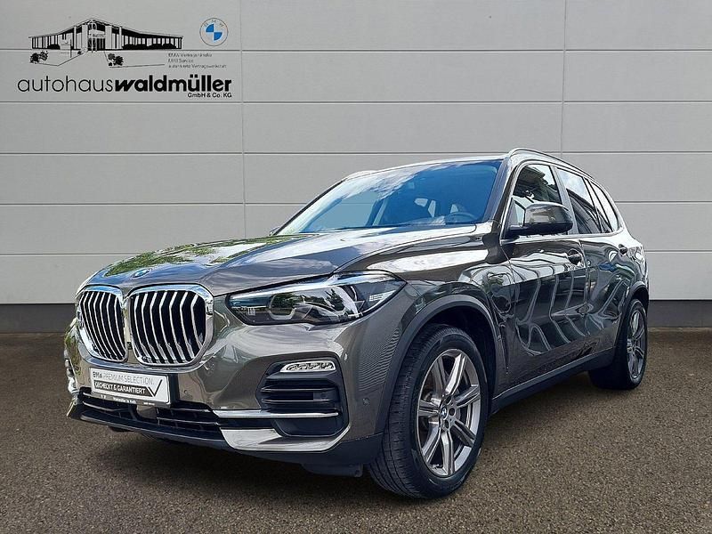 Utilizat 2021 BMW X5 Sport Line SUV | 56.202 EUR (Preț OK) - Imagine 1/1