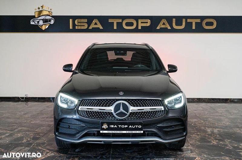 Second-hand Mercedes GLC300 AMG line 258 CP (189 kW) 2020 Culoaregri SUV
