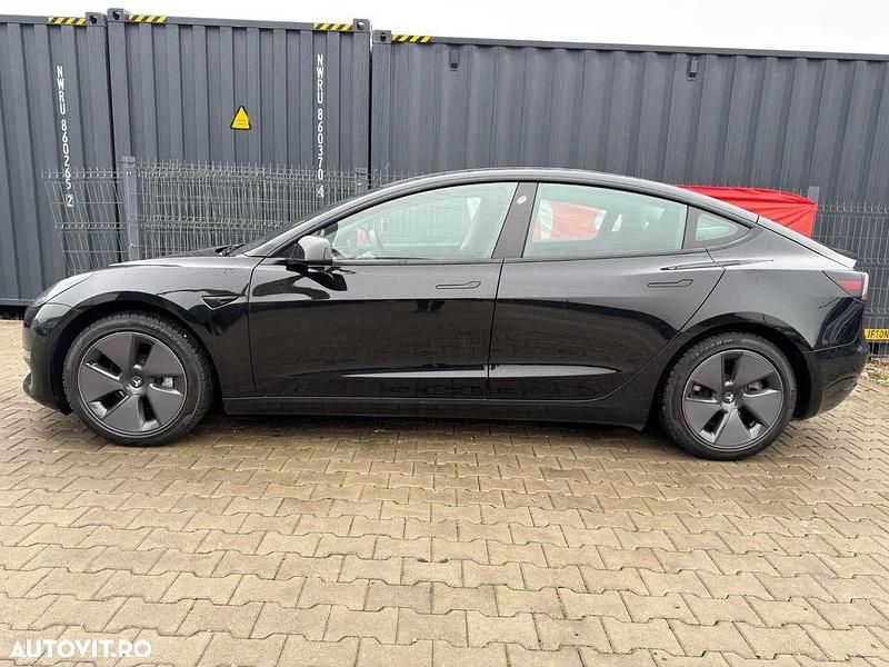 Second-hand Tesla Model 3 365 kW (497 CP) 2021 Culoarenegru Berlinǎ