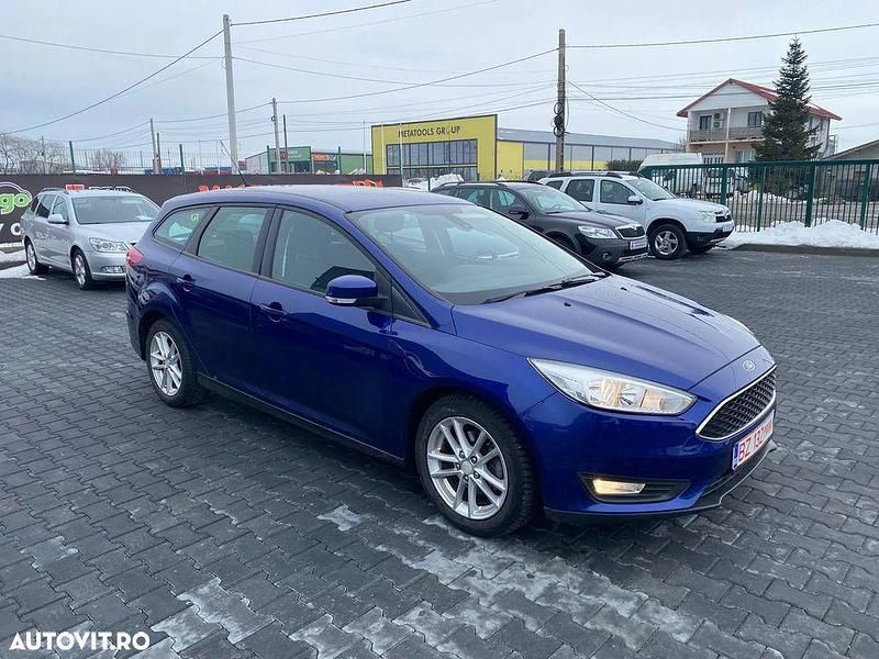 Second-hand Ford Focus 125 CP (91 kW) 2016 Culoarealbastru Break