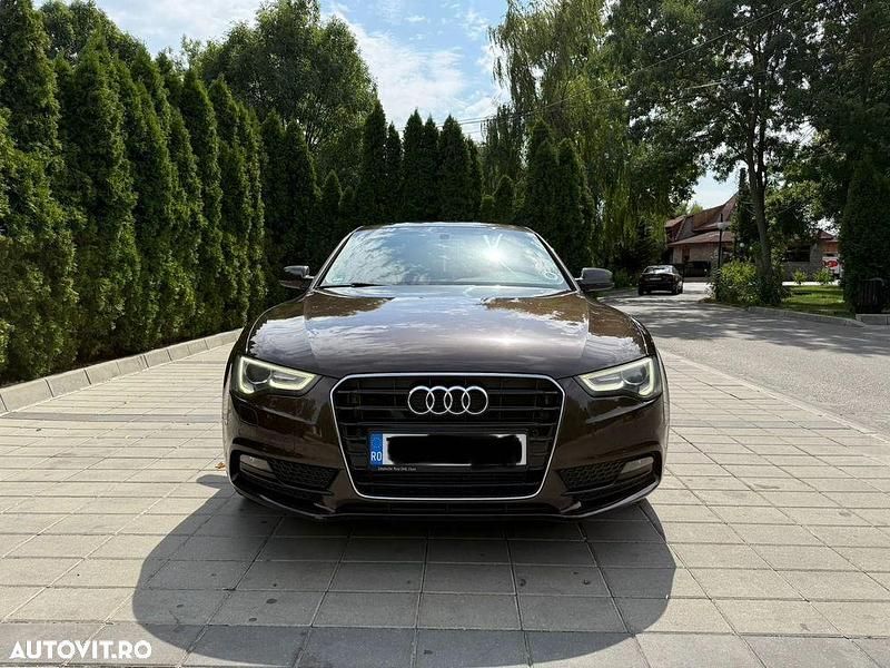 Second-hand Audi A5 Sport 177 CP (130 kW) 2013 Culoaremaro Coupe
