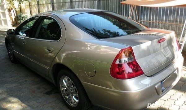 Utilizat 2002 Chrysler 300M Berlinǎ | 3.999 EUR - Imagine 1/3