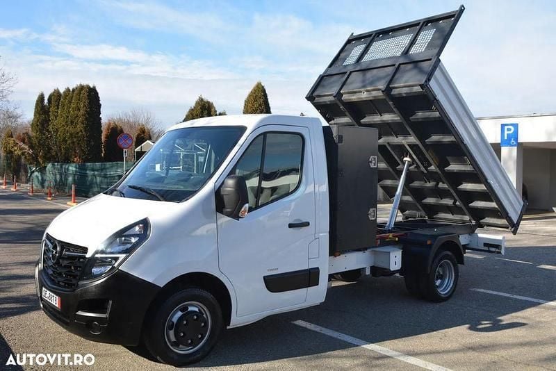 Alb Utilizat 2021 Opel Movano Van | 18.490 EUR - Imagine 1/4