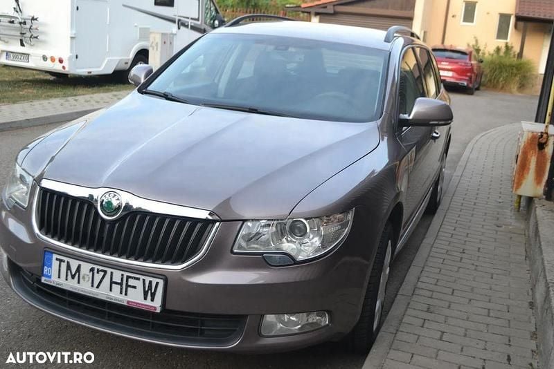 Second-hand Skoda Superb 160 CP (117 kW) 2010 Culoaremaro Break