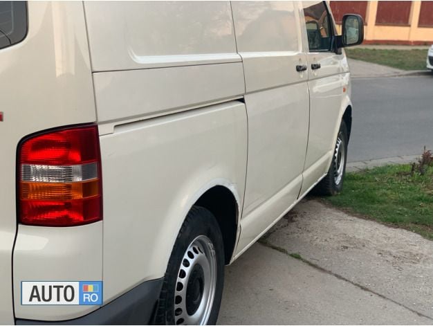 Second-hand VW T5 101 CP (74 kW) 2004 Alb Van