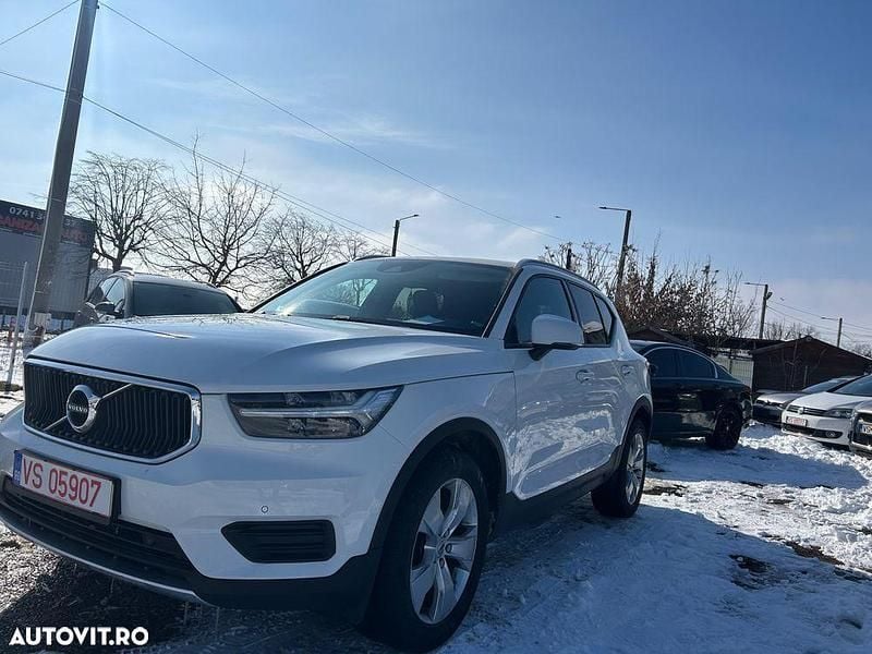 Second-hand Volvo XC40 Momentum 150 CP (110 kW) 2019 Culoarealb SUV
