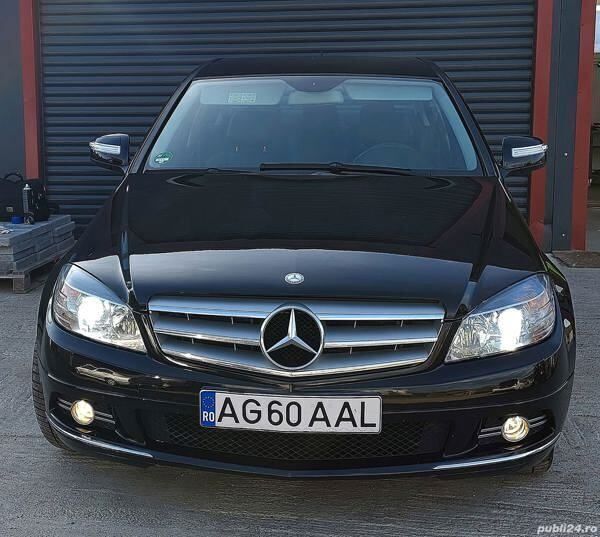 Second-hand Mercedes C220 170 CP (125 kW) 2007 Negru Berlinǎ