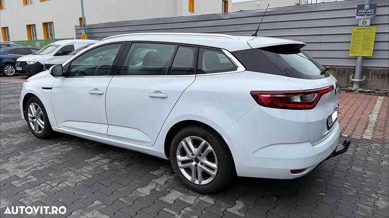 Second-hand Renault Mégane GrandTour Life 116 CP (85 kW) 2019 Culoarealb Break