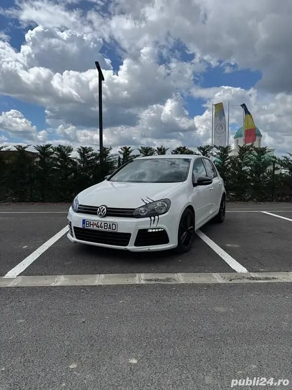 Utilizat 2009 VW Golf VI Hatchback | 5.600 EUR (Puțin scump) - Imagine 1/4