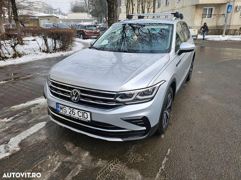 Second-hand VW Tiguan Elegance 200 CP (147 kW) 2023 Culoareargint SUV