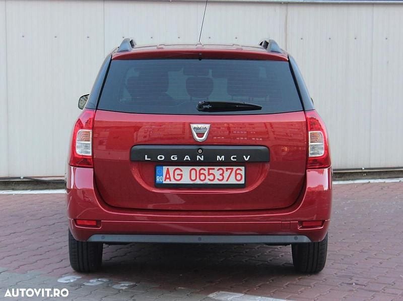 Second-hand Dacia Logan 90 CP (66 kW) 2016 Culoarerosu Break