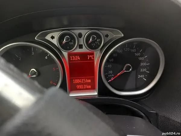 Alb Utilizat 2011 Ford Kuga SUV | 6.900 EUR (Preț OK) - Imagine 1/4