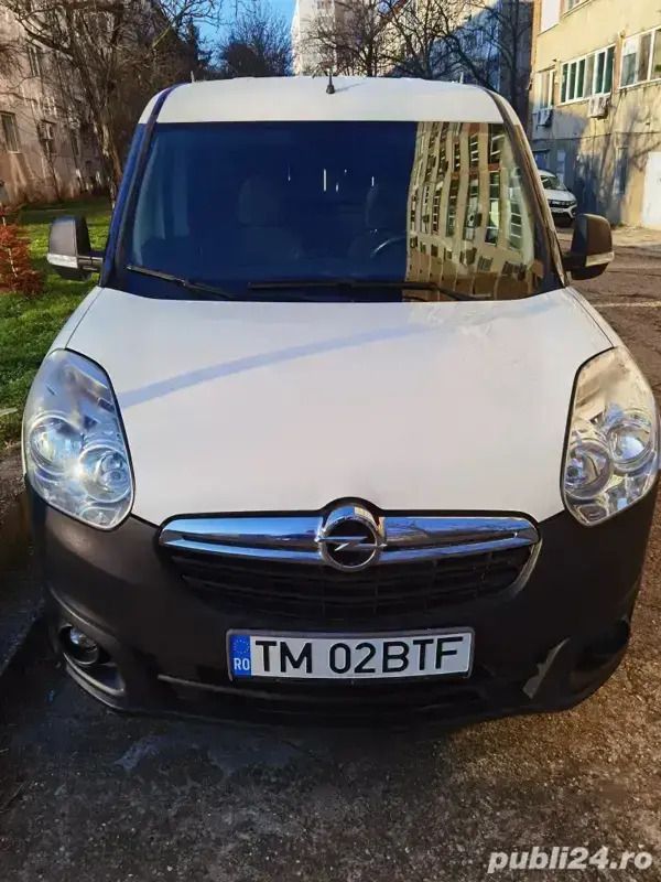 Alb Utilizat 2019 Opel Combo Monovolum | 6.299 EUR - Imagine 1/4