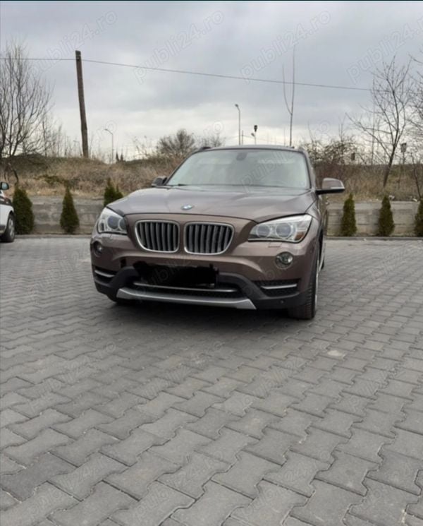 Maro Utilizat 2013 BMW X1 xLine SUV | 9.500 EUR (Super Preț) - Imagine 1/4