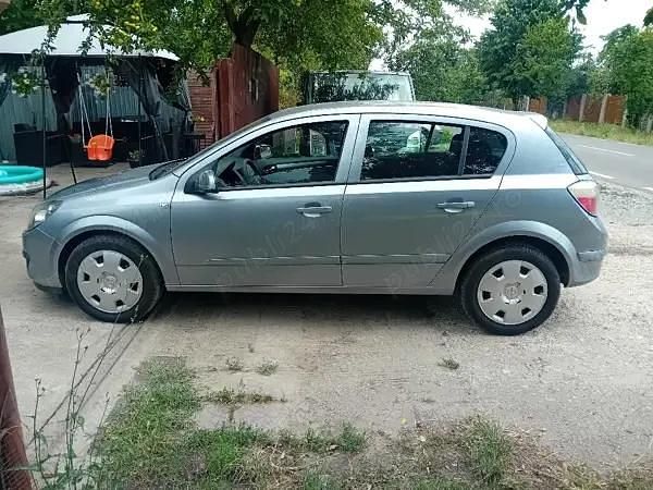 Second-hand Opel Astra 80 CP (58 kW) 2006 Berlinǎ